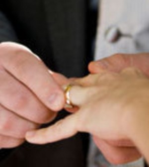 first-groupon-marriage-proposal-results-in-a-yes-c974347177-300x336