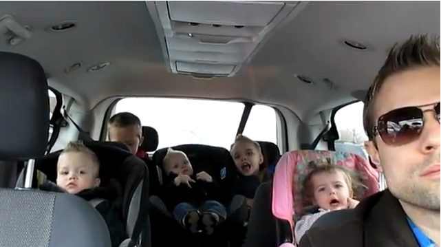 Ilyen amikor egy ötgyermekes családapa a legviccesebb módon mutatja be életét! (+videó)