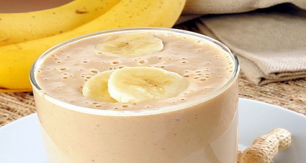 burn-fat-like-crazy-with-this-magical-banana-drink-600x320