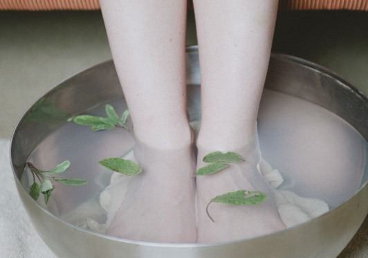 get-rid-of-smelly-feet-and-restore-their-health-in-only-few-minutes